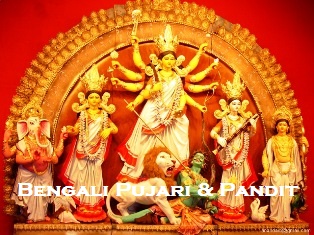 Pandit and Pujari for Durga Puja in Pandal